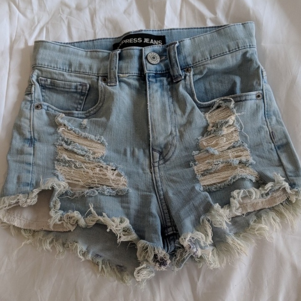Express light jean shorts